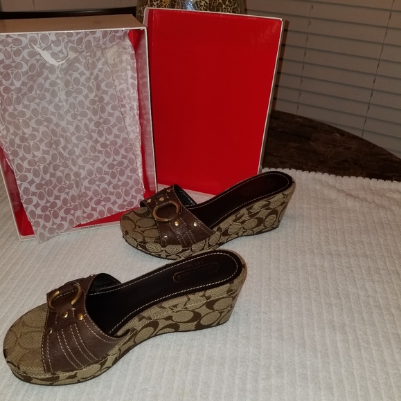 Coach wedges - Picture 3 of 16